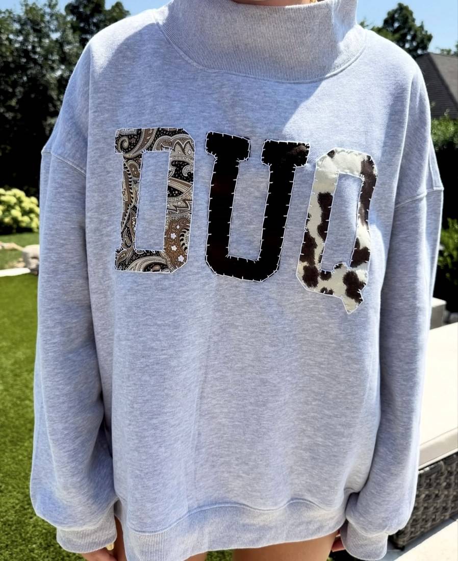 DUQ mockneck