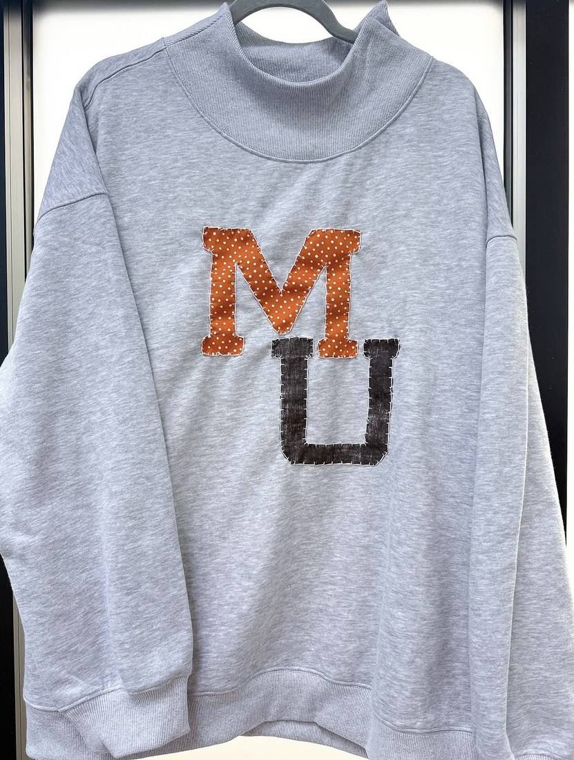 MU mockneck