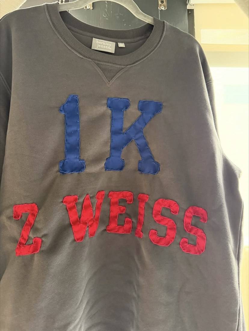 1K Z.Weiss crewneck