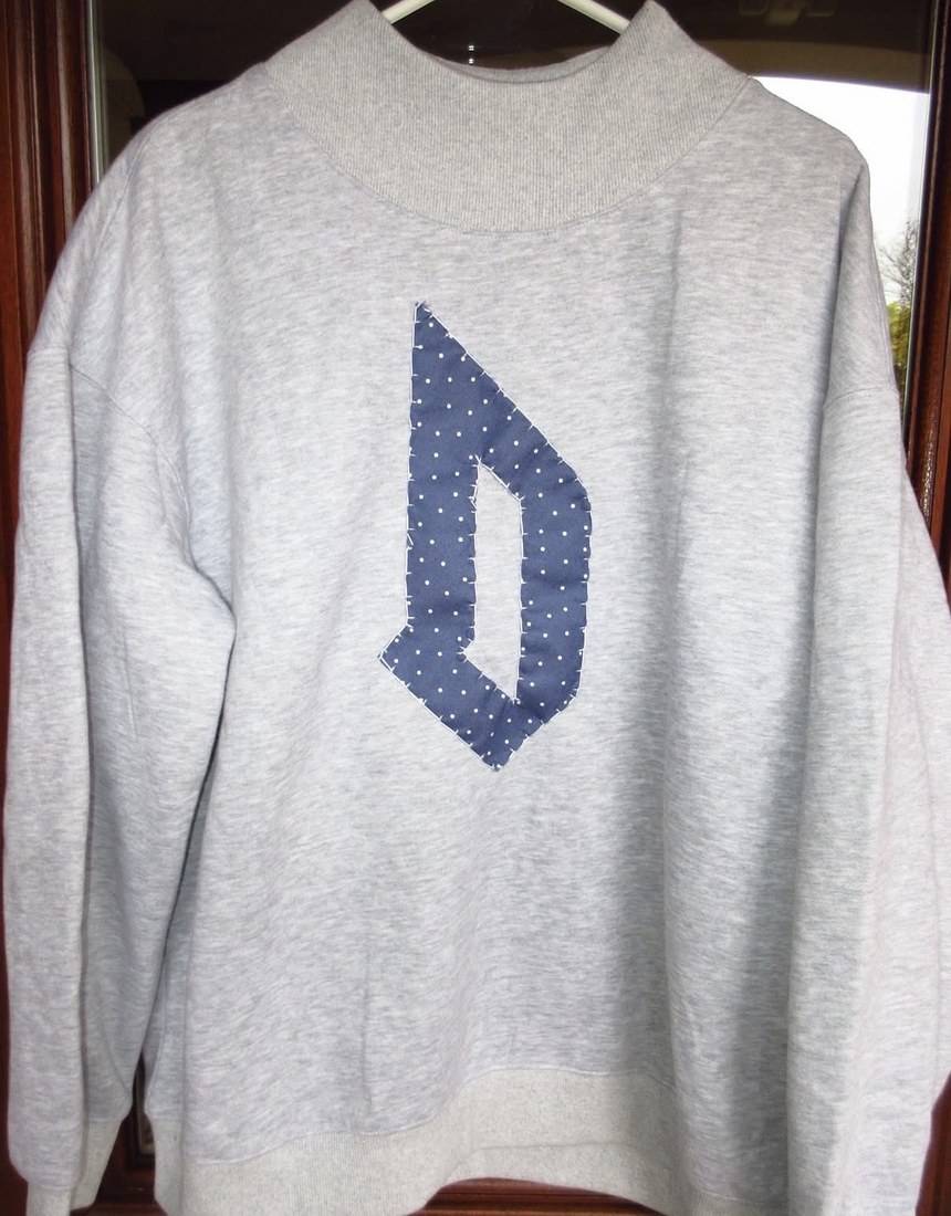 D Duquesne mockneck